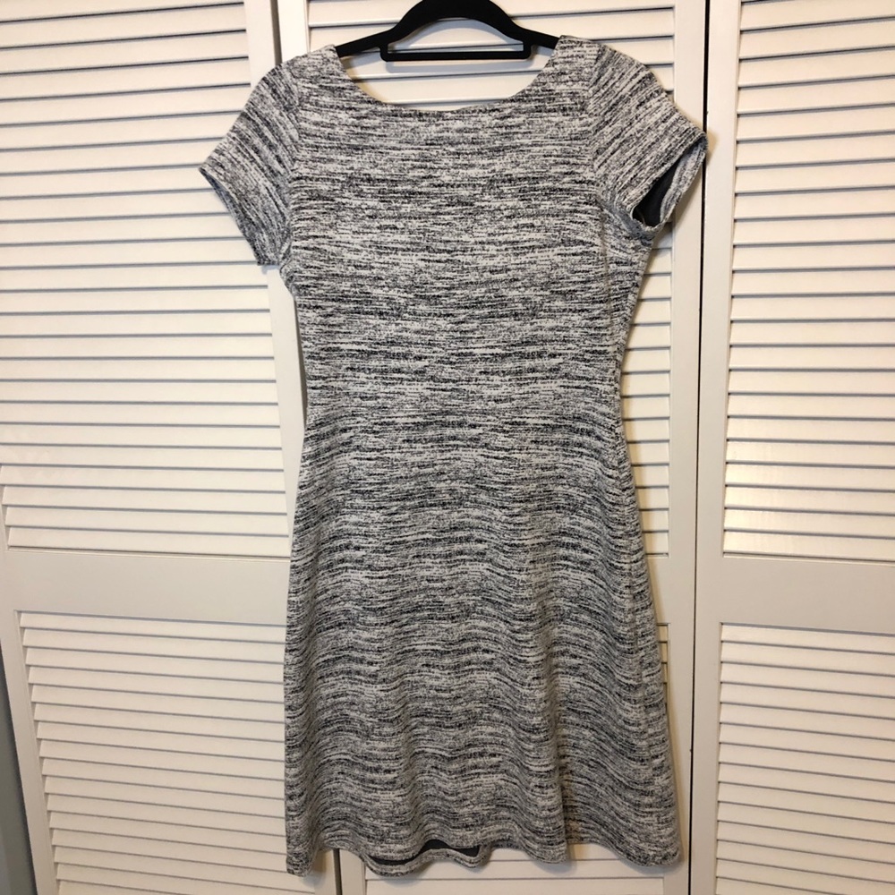 Black and white patterned dress